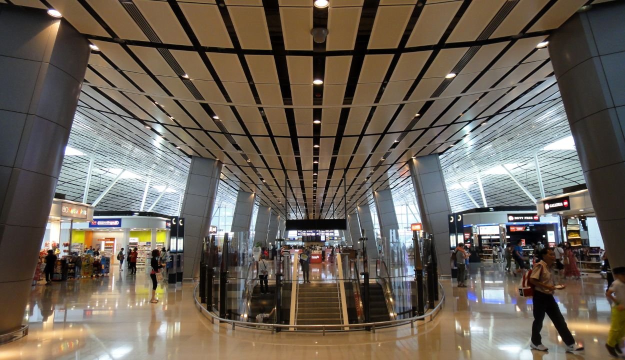 Air Astana URC Terminal – Ürümqi Diwopu International Airport
