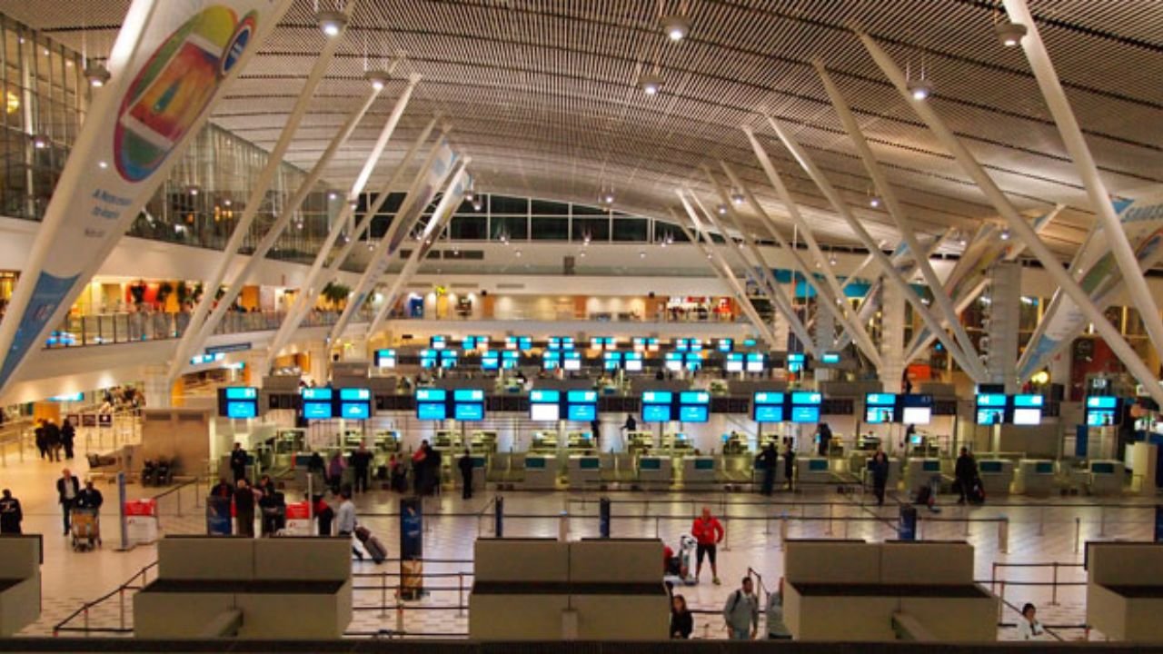 Ryanair Airlines KUN  Terminal – Kaunas International Airport