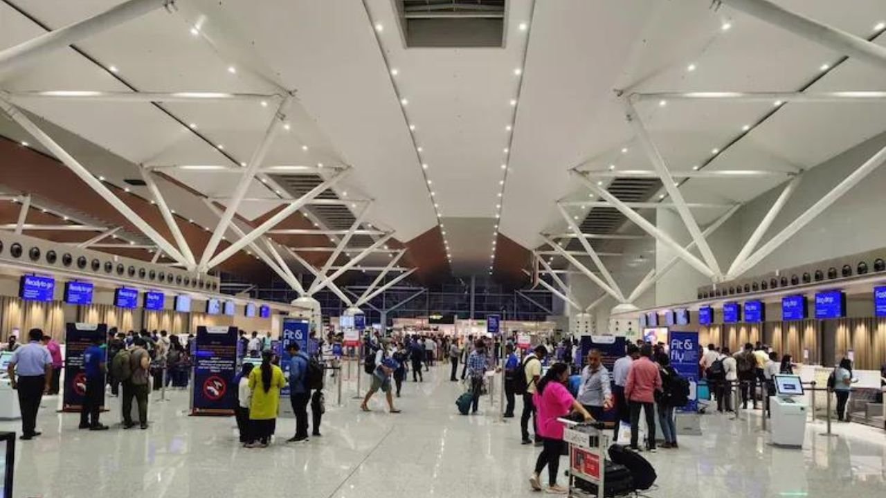 Scandinavian Airlines BHX  Terminal – Birmingham Airport